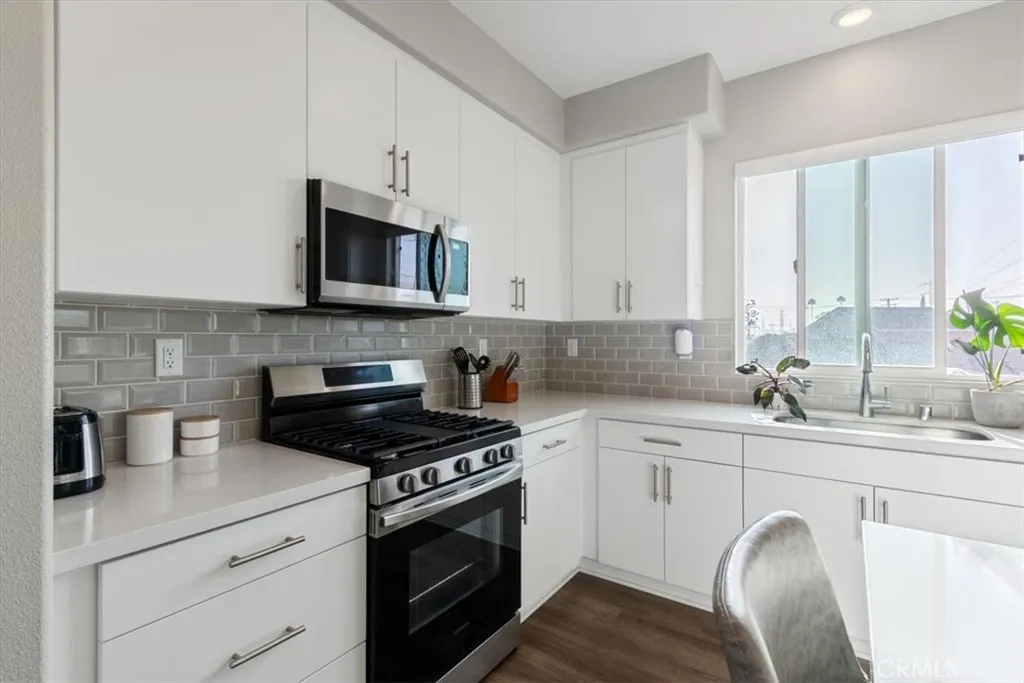 8452 Lumen 14, Rosemead, California 91770 home-pic-3